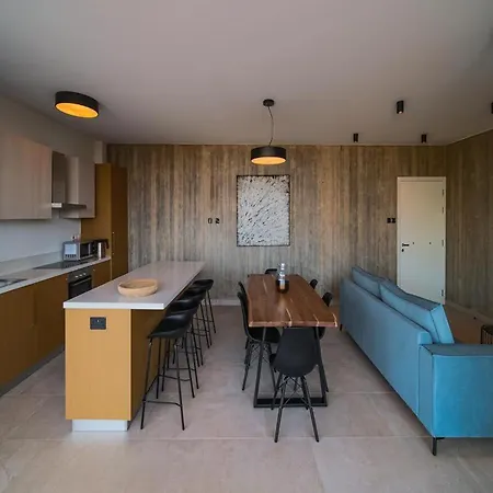 Avenue 203 3 Bed * Paphos
